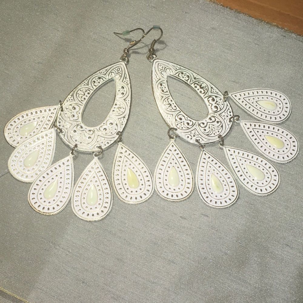 White teardrop dangle earrings
